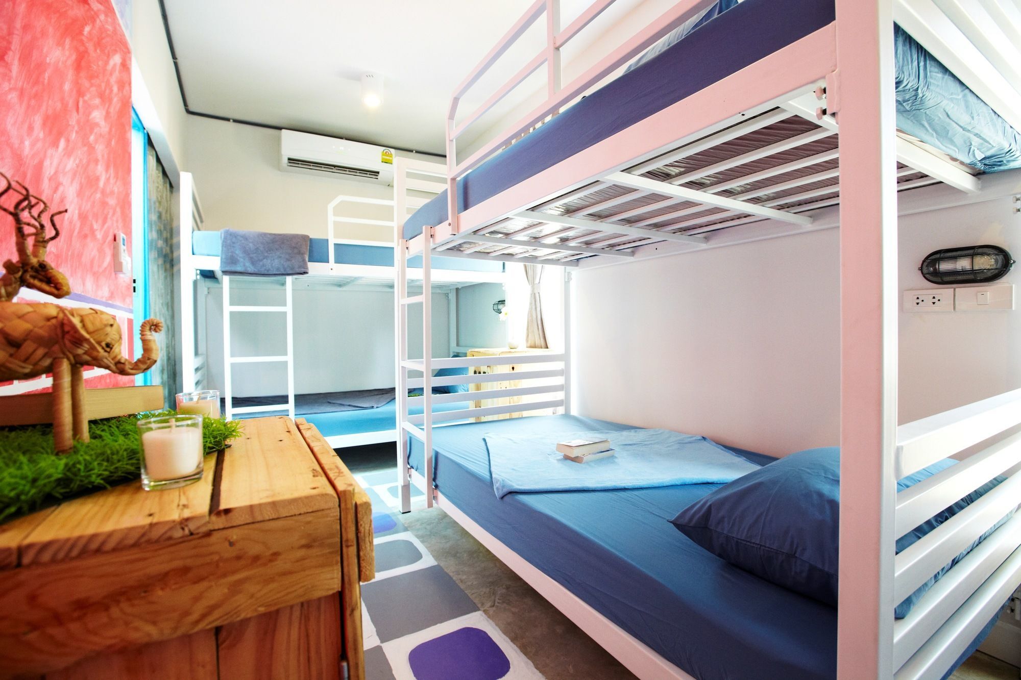 Wh Hostel Bangkok Exterior photo